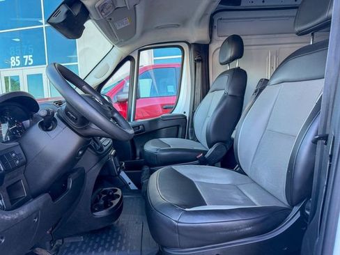 Used 2023 RAM ProMaster 2500 FWD image 12