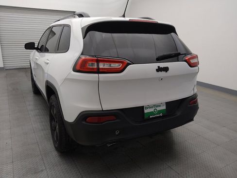 Used 2018 Jeep Cherokee Latitude w/ Altitude Package image 6