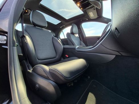 Used 2024 Mercedes-Benz C 300 Sedan image 19