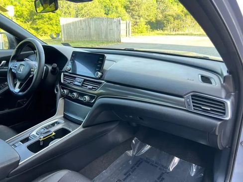 Used 2021 Honda Accord Sport image 15