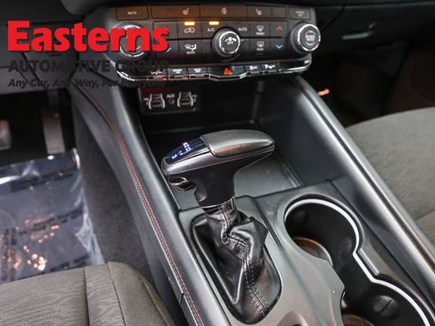 Used 2025 Dodge Durango GT RWD image 13