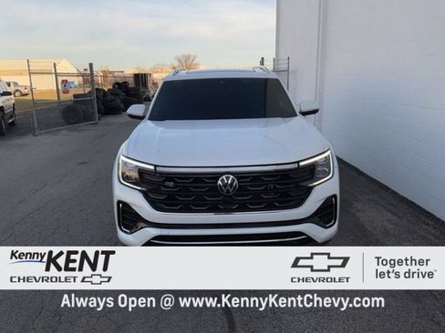 Used 2024 Volkswagen Atlas SEL Premium R-Line image 5