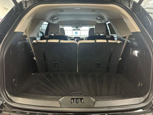 Used 2023 Ford Explorer XLT w/ Equipment Group 202A AWD/4WD image 7