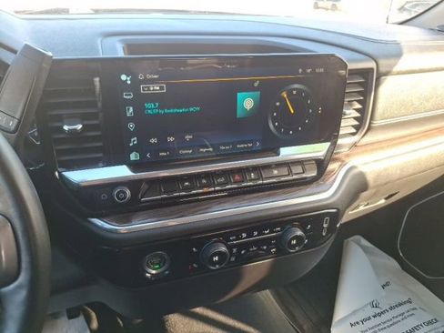 Used 2024 Chevrolet Silverado 1500 RST image 19