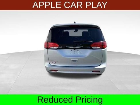 Used 2024 Chrysler Voyager LX FWD image 6