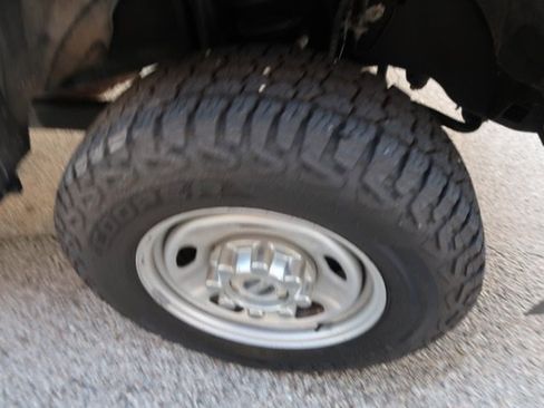 Used 2022 Ford F250 XL w/ Power Equipment Group AWD/4WD image 16