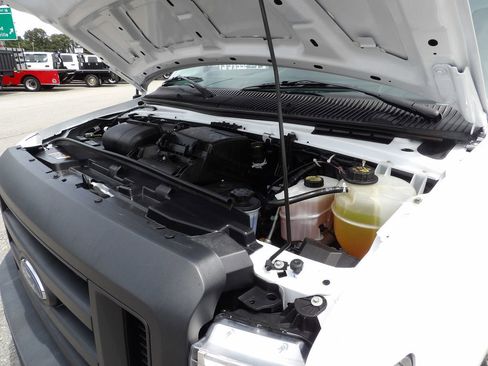 Used 2023 Ford E-350 and Econoline 350 Super Duty w/ Driver's Safety Package RWD image 33