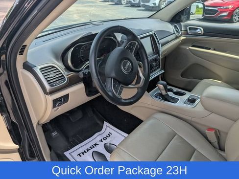 Used 2017 Jeep Grand Cherokee Limited w/ Luxury Group II AWD/4WD image 13