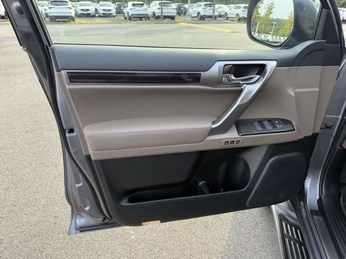 Used 2023 Lexus GX 460 Premium w/ Premium Plus Package AWD/4WD image 12