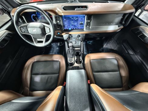 Used 2024 Ford Bronco Outer Banks image 29