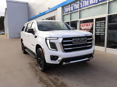 New 2026 GMC Yukon XL Elevation w/ LPO, Elevation Black Package