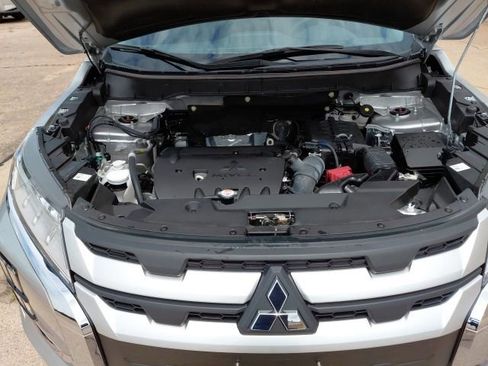 Used 2025 Mitsubishi Outlander Sport ES AWD/4WD image 35