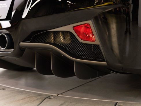 Certified 2015 Ferrari 458 Italia Coupe RWD image 39