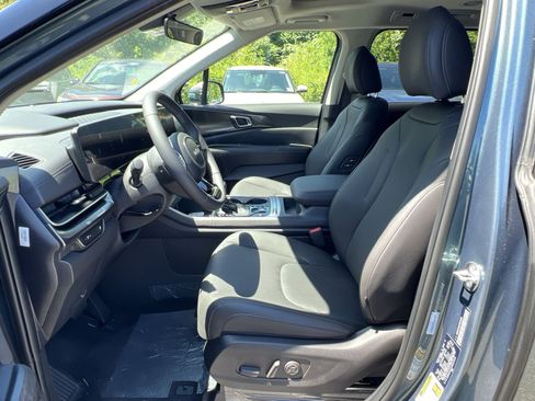 New 2026 Kia Carnival SX FWD image 17