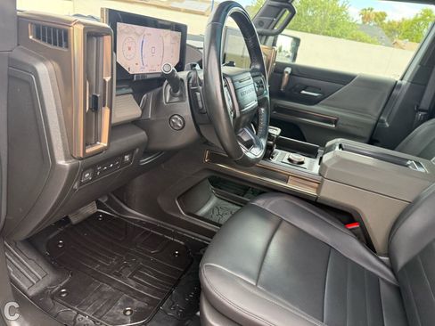 Used 2024 GMC Hummer EV 3X AWD/4WD image 19