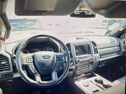Used 2019 Ford Expedition XLT w/ Equipment Group 202A image 6