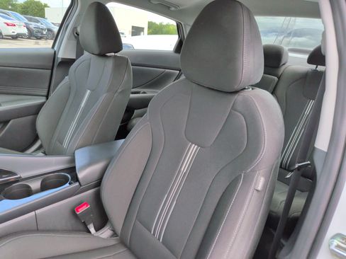Used 2021 Hyundai Elantra SEL w/ Convenience + Premium Package FWD image 24