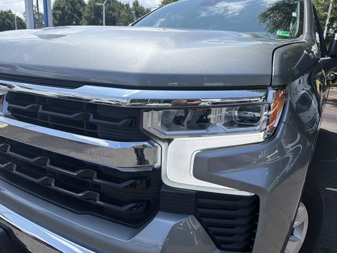 Used 2026 Chevrolet Silverado 1500 LT AWD/4WD image 6