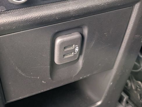 Certified 2020 Chevrolet Traverse LT FWD image 27