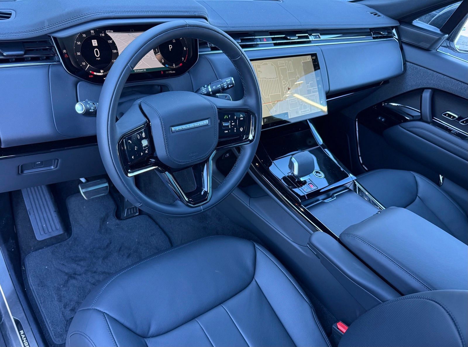 New 2026 Land Rover Range Rover Sport SE AWD/4WD image 13