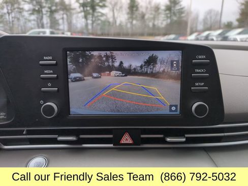 Used 2023 Hyundai Elantra SEL FWD image 21