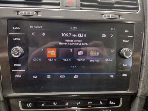 Used 2019 Volkswagen e-Golf SE w/ Driver Assistance Package image 22