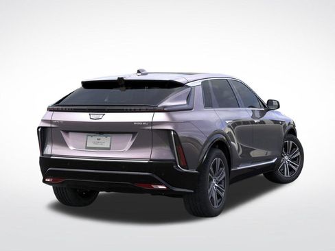 New 2026 Cadillac Lyriq Luxury AWD/4WD image 4