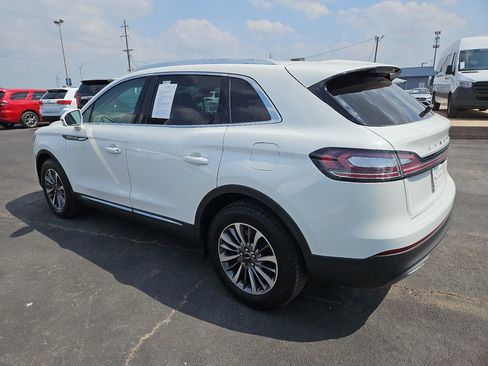 Used 2022 Lincoln Nautilus AWD w/ Premium Package image 4