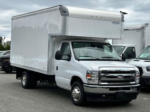 New 2026 Ford E-350 and Econoline 350 Super Duty w/ Power Equipment Group RWD image 6