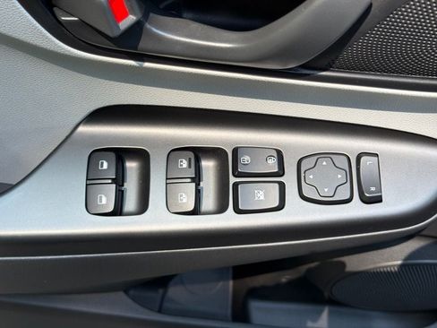 Certified 2023 Hyundai Kona SEL AWD/4WD image 18