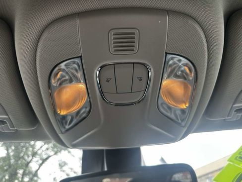 Used 2022 Jeep Compass Sport image 36