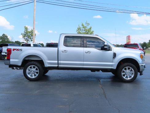 Used 2017 Ford F250 Lariat w/ Lariat Ultimate Package AWD/4WD image 7