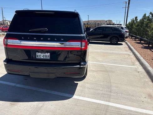 Used 2019 Lincoln Navigator L Select AWD/4WD image 15