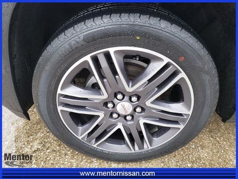 Used 2019 GMC Acadia SLE w/ Driver Alert Package I image 42