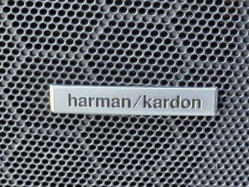 Used 2022 Subaru Ascent Limited w/ Technology Package image 22