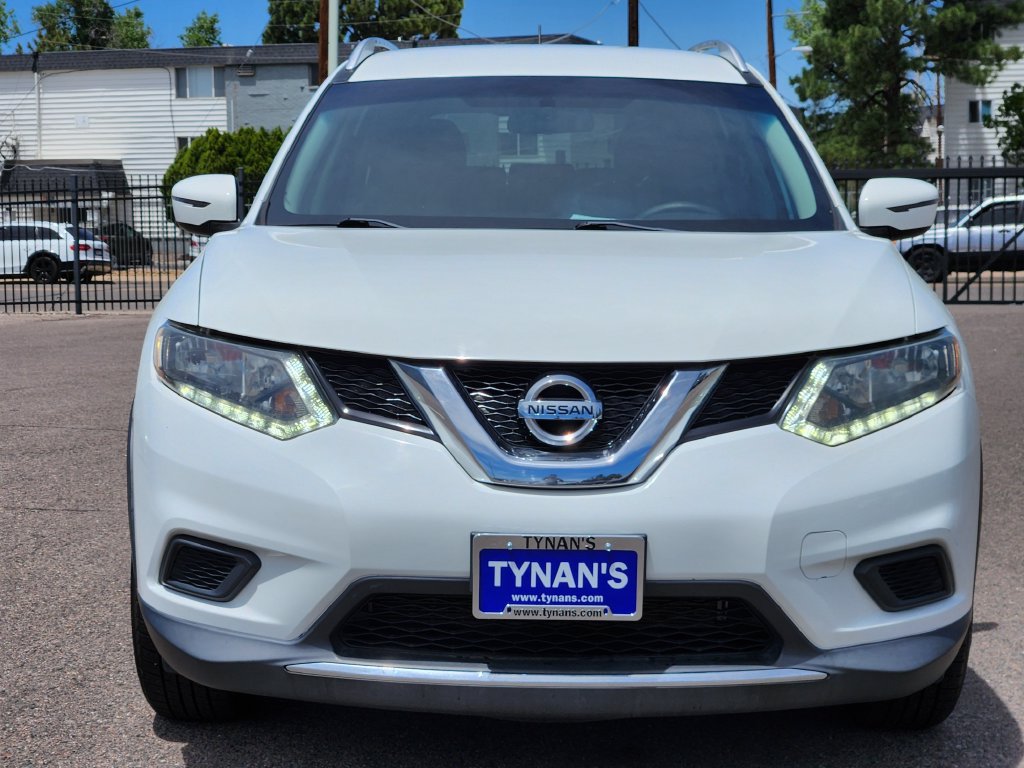 Used 2016 Nissan Rogue S w/ Appearance Package FWD image 2