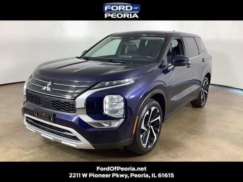 Used 2024 Mitsubishi Outlander SE AWD/4WD image 1