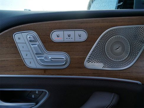 Used 2021 Mercedes-Benz GLS 450 4MATIC image 14