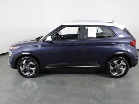Certified 2024 Hyundai Venue Limited FWD image 14