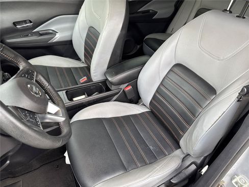 Used 2021 Nissan Kicks SR w/ SR Premium Package FWD image 12