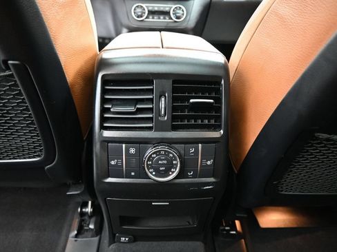 Used 2018 Mercedes-Benz GLS 550 4MATIC image 28