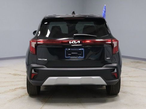 Used 2025 Kia Seltos LX image 9
