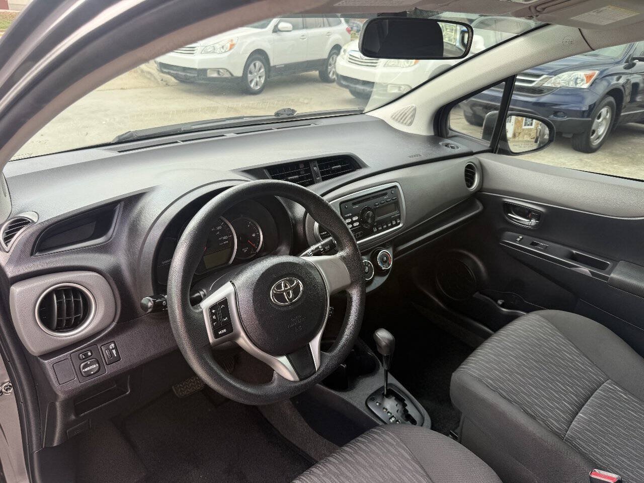 Used 2014 Toyota Yaris LE FWD image 15