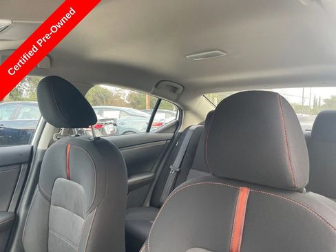 Certified 2025 Nissan Sentra SR w/ Midnight Edition image 17