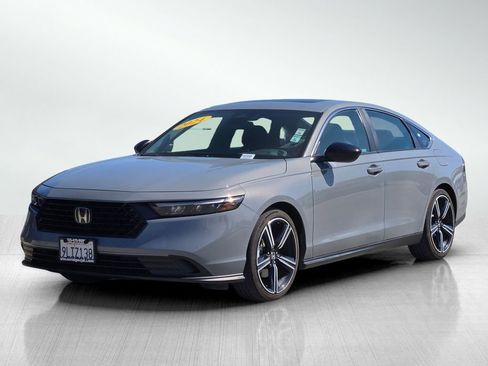 Used 2024 Honda Accord Sport image 8