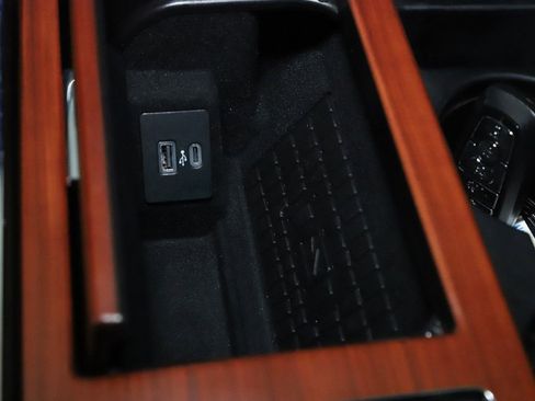 Used 2022 Lincoln Navigator Reserve image 30