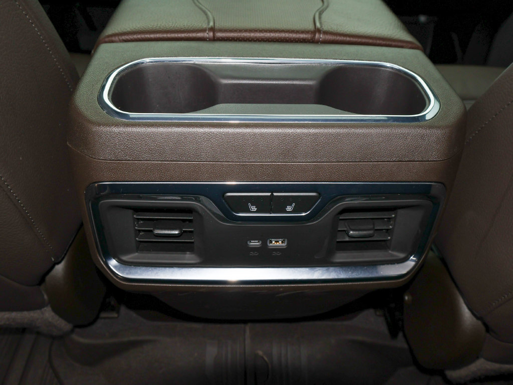 Used 2025 GMC Sierra 1500 Denali AWD/4WD image 12