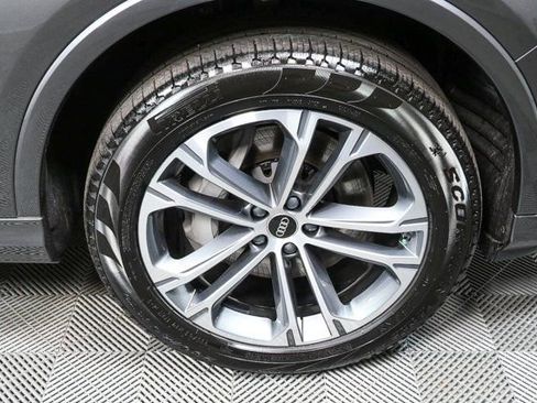 New 2026 Audi Q7 2.0T Premium image 40