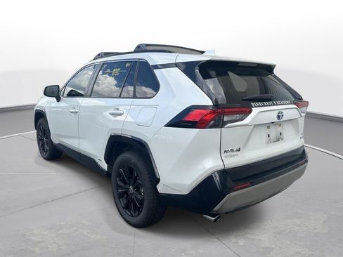 Used 2024 Toyota RAV4 SE w/ Convenience Package AWD/4WD image 8