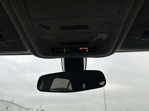 Certified 2019 Chevrolet Equinox LT image 30